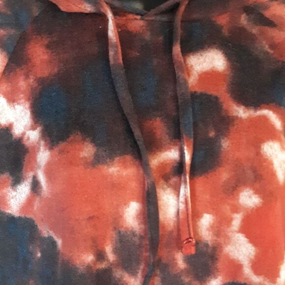 Madison + Hudson lightweight tie dye hoodie - Picture 4 of 4